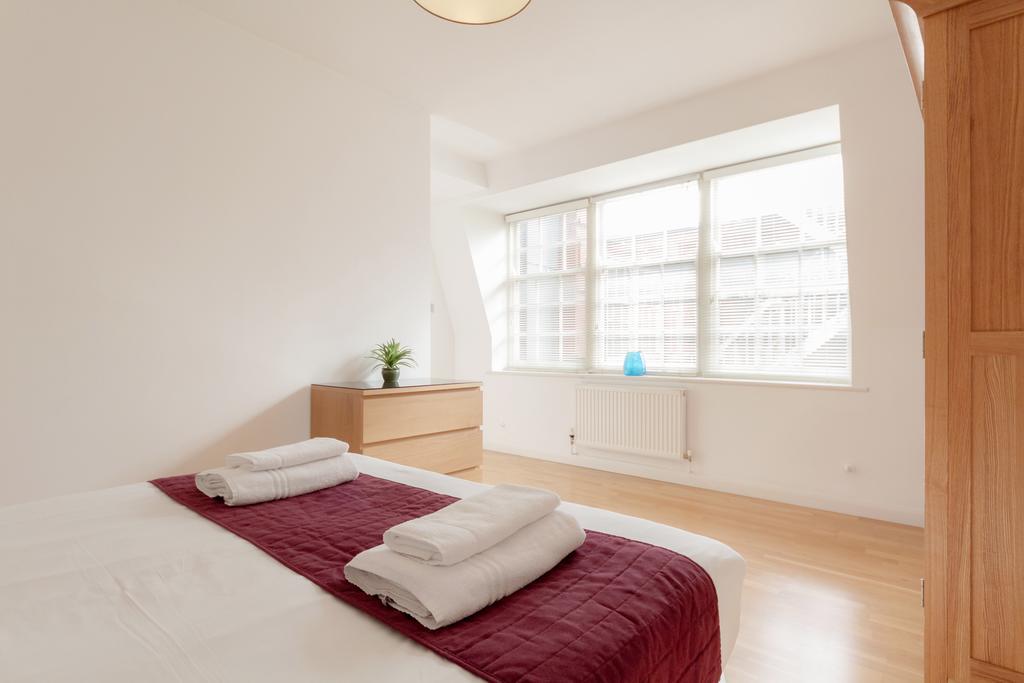 Roomspace Serviced Apartments - Groveland Court London Bilik gambar